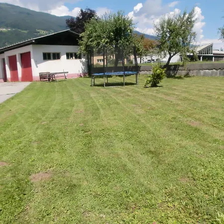 Apartment Parterre Mit Aussenbereich *